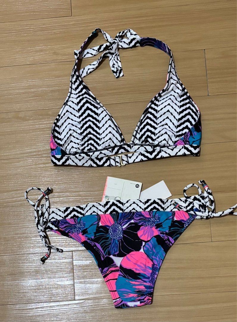 Roxy Printed Bikini Set with Reversible Top Large (Category: Bikinis & Swimsuits) located in Quezon City. Submitted by garagesale2026 (Listing ID 1464116985, Image 3). Description: - Brand new - Original from US - Halter top and tie-side bottom.