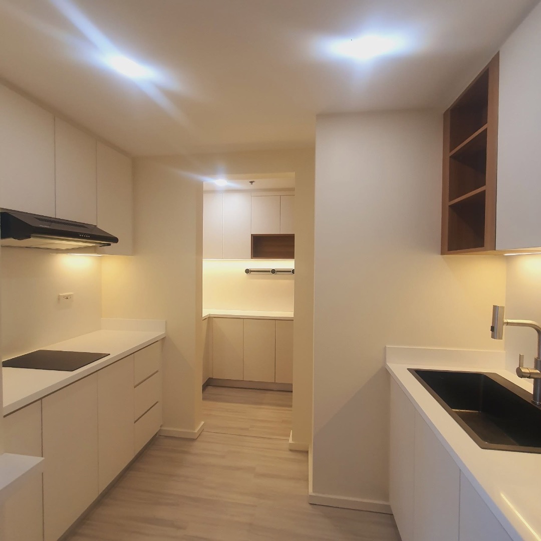 (Category: ) located in . Submitted by legacyrealty (Listing ID 1464111001, Image 1). Description: .