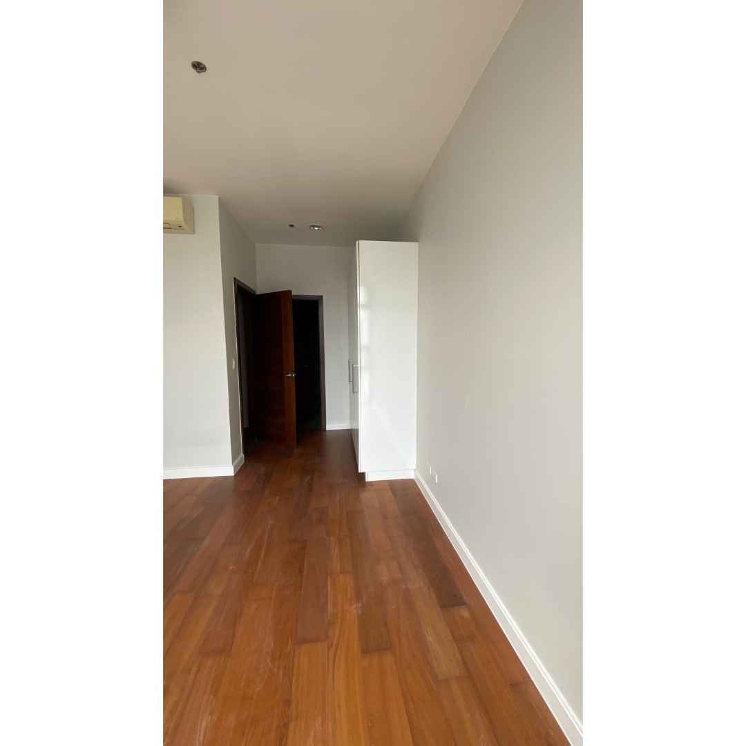 (Category: ) located in . Submitted by legacyrealty (Listing ID 1464117458, Image 1). Description: .