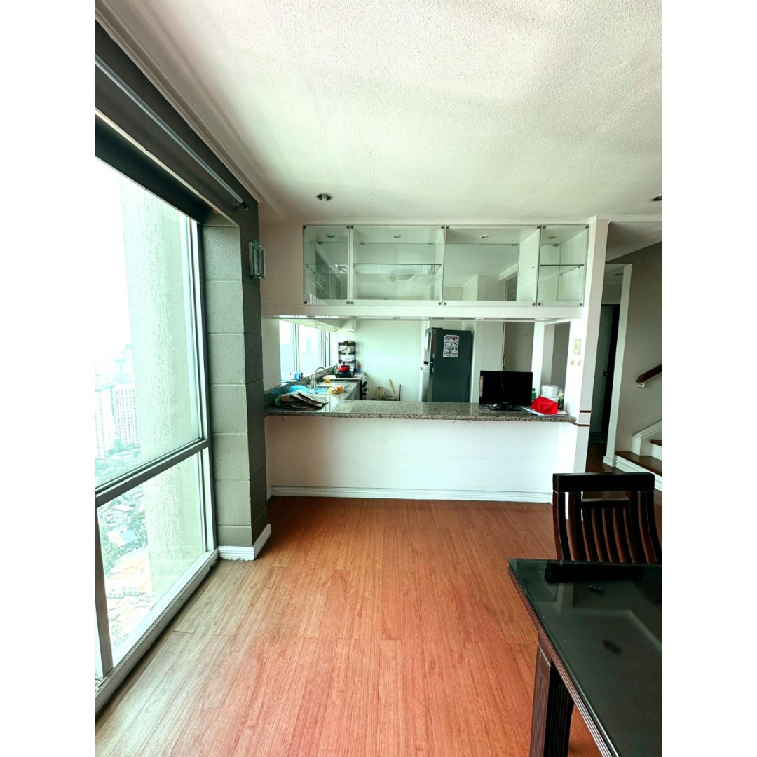 (Category: ) located in . Submitted by legacyrealty (Listing ID 1464101263, Image 1). Description: .