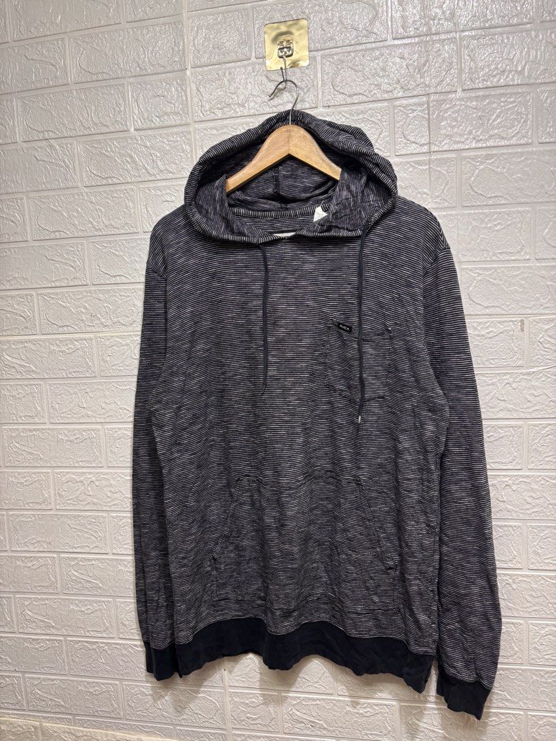 RVCA HOODIE JACKET (Category: Coats, Jackets and Outerwear) located in Quezon City. Submitted by xoxochiq (Listing ID 1464075941, Image 1). Description: RVCA HOODIE JACKET Large to XL Length - 30 Width - 23 10/10 color rate Excellent Condition 500 only pm me!.