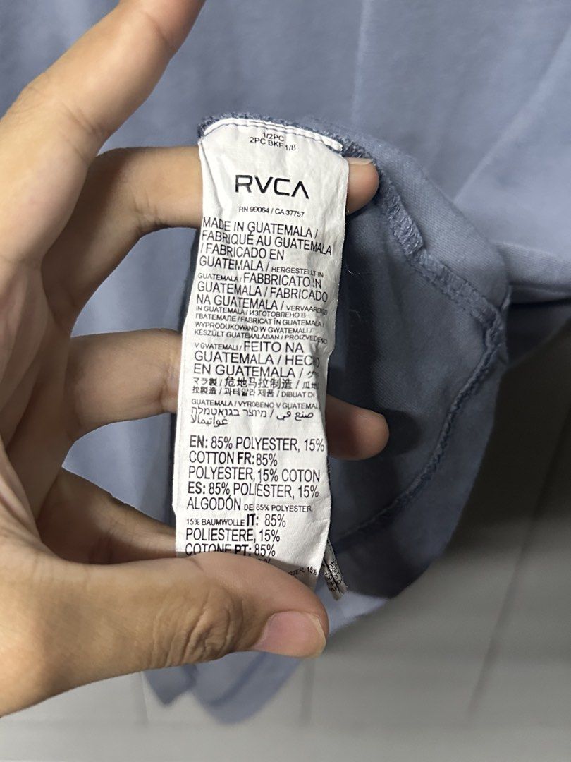 Rvca Tshirt (Category: Tshirts & Polo Shirts) located in Batu Pahat. Submitted by caistore_ (Listing ID 1464088721, Image 3). Description: Pit 23/28, size L Condition 9/10.