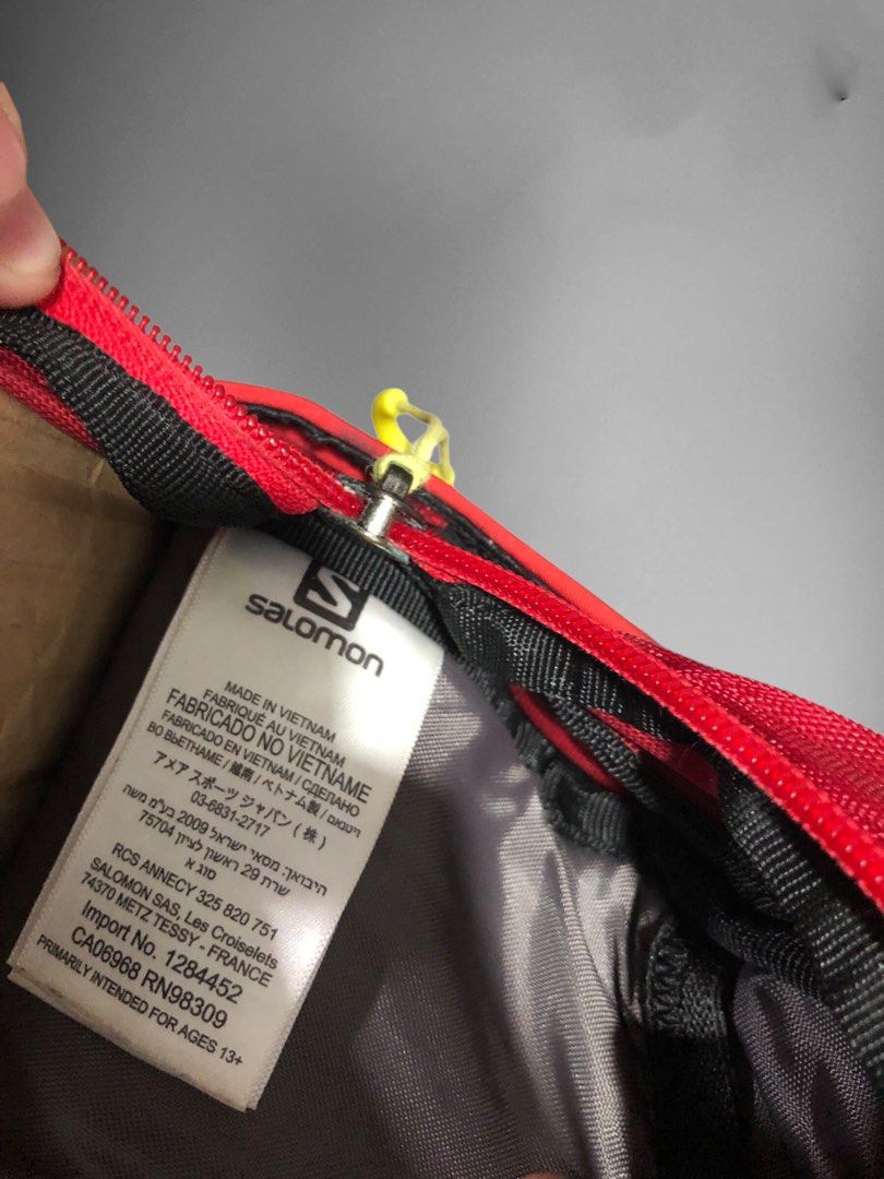 SALOMON BACKPACK (Category: Backpacks) located in Manila. Submitted by zethfromm4dw0rld (Listing ID 1464017658, Image 3). Description: FORSALE ASNEW CONDITION LASPIÑAS LOC PM IF INTERESTED .