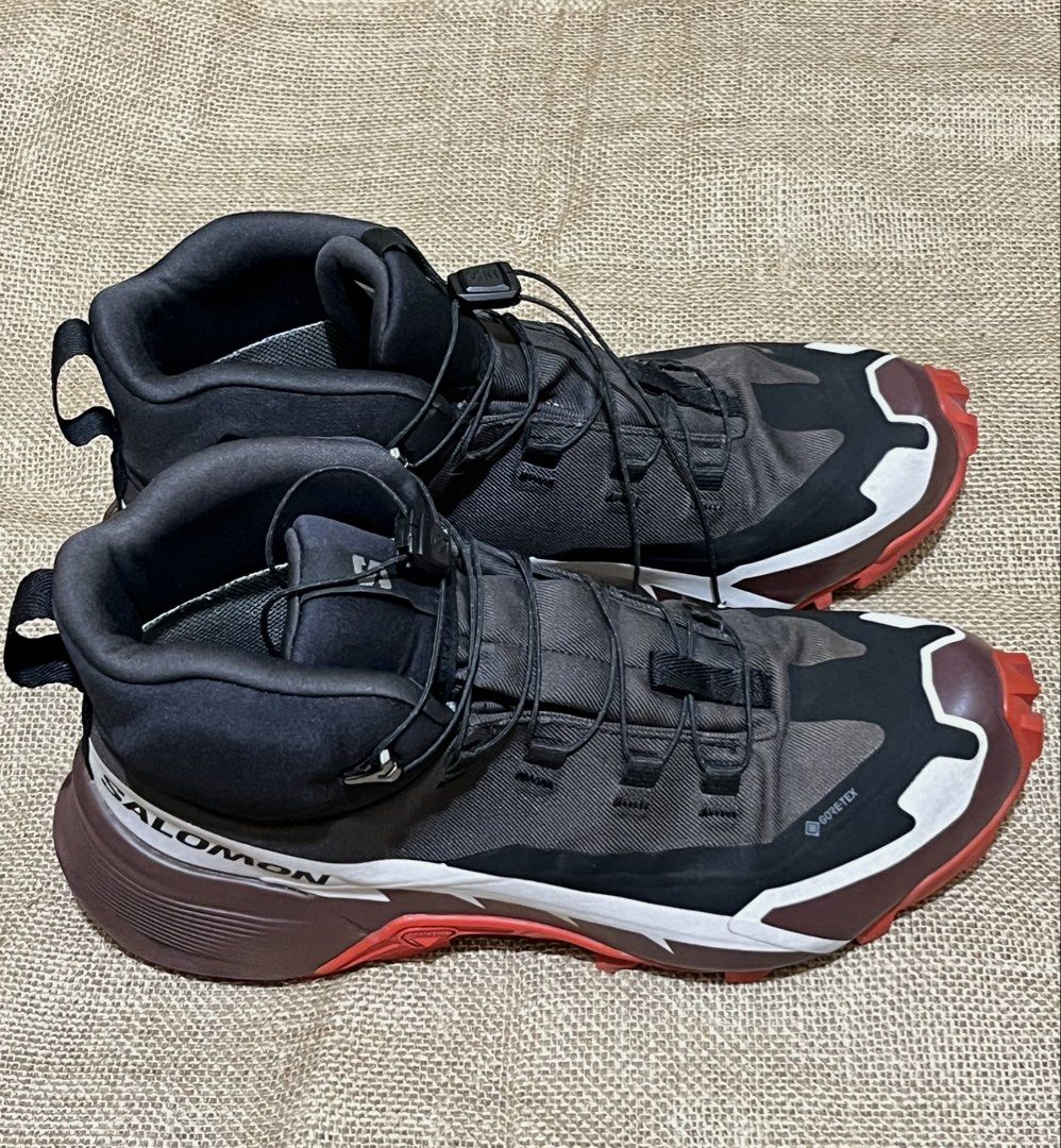 Salomon Cross Hike 2 Gore-tex (Category: Hiking & Camping) located in Santa Rosa. Submitted by chaannecs (Listing ID 1463964142, Image 3). Description: Salomon Cross Hike 2 Goretex Authentic / Original No issues Size 7-7.5 mens Used twice, natambak na lang Bought in US - no box Sta rosa laguna 7,500.