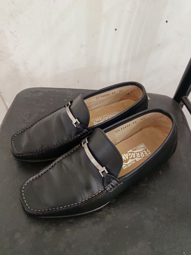 SALVATORE FERRAGAMO size 40eu (Category: Dress Shoes) located in Bayawan. Submitted by joan_lopez14 (Listing ID 1463948581, Image 1). Description: ✅ Authentic pair ✅ Excellent condition ✅ size 6½EE or 40EU ✅ FREE SHIPPING NATIONWIDE.