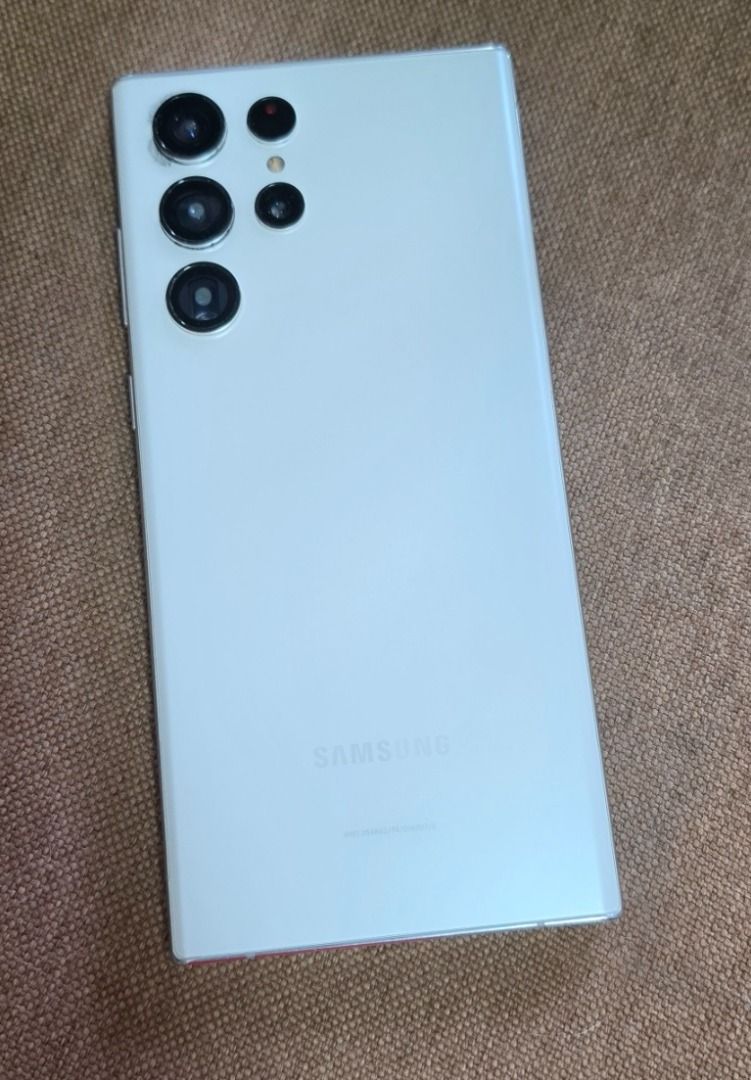 Samsung S22 Ultra 512GB (Category: Samsung) located in Manila. Submitted by gamot_ind (Listing ID 1463953775, Image 2). Description: Used but well taken cared of.