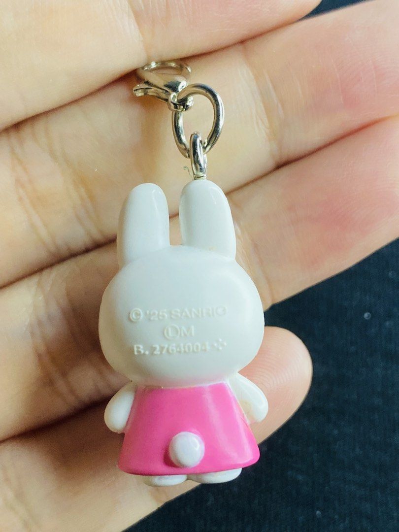 Sanrio Cherry Chums Charm (Category: Character Goods) located in Manila. Submitted by kawaii_omocha_est2020 (Listing ID 1464116320, Image 2). Description: ✅ Mine Now, Pay Now ✅ Please check all photos for complete details. ✅ Please manage your expectations, most items are preloved and not for those who are sensitive about condition. ✅ Actual color may vary due to lighting conditions. ✅ Due to limited reply quota, I will only entertain serious buy