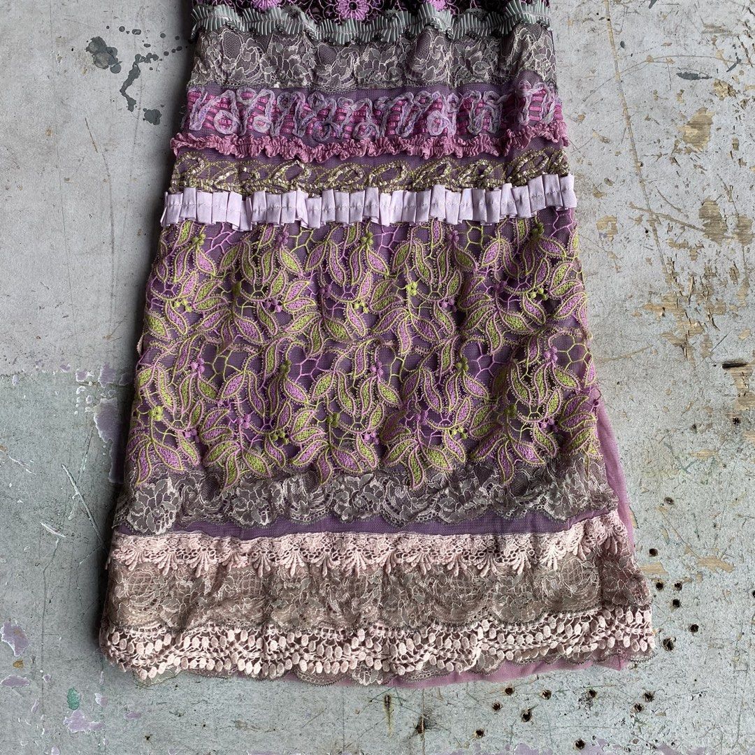 Save The Queen Embroided Dress (Category: Dresses) located in Quezon City. Submitted by rebirthalley (Listing ID 1464009082, Image 3). Description: Width-14.5 Length-36 Shoulder-10.5 Hem-17 Excellent Condition No flaws.