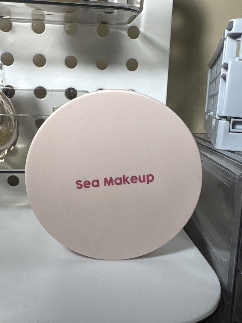 Sea Makeup Powder Foundation (Category: Makeup) located in Taguig. Submitted by 4ly.finds (Listing ID 1464079128, Image 1). Description: - 70-75% product left - no puff - x sensi read about! .