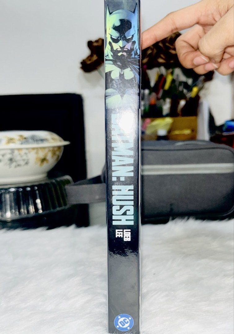 Sealed & Brandnew Batman Hush Compact Comic (Category: Comics & Manga) located in Cavite. Submitted by mqaelaa (Listing ID 1464050473, Image 3). Description: Batman Hush Compact Comic ⭐️SEALED AND BRAND NEW 🌟AUTHENTIC Shipping via J&T/ GGx/ Lalamove Pm if interested!.