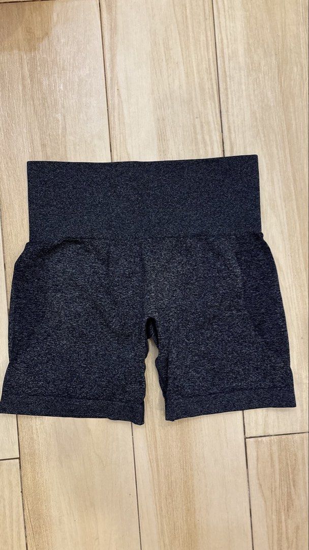Seamless Cycling Shorts (Category: Activewear) located in Pakil. Submitted by byvera (Listing ID 1463952694, Image 2). Description: .