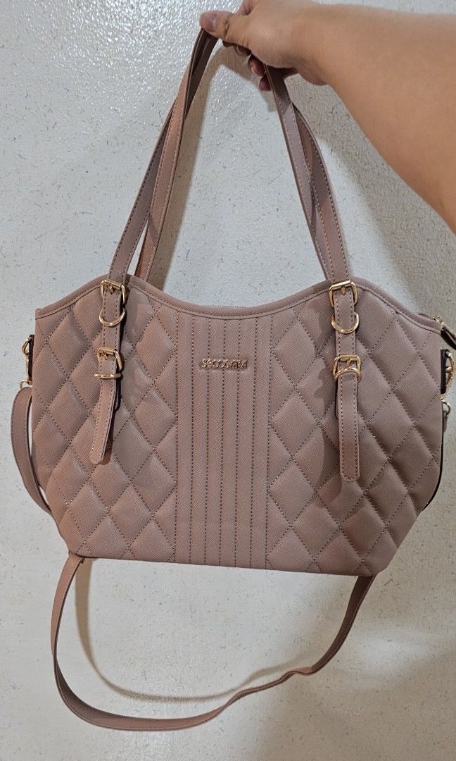 Secosana Like New Bag (Category: Cross-body Bags) located in Quezon City. Submitted by Ley97 (Listing ID 1464045013, Image 1). Description: • like new no damages • no packaging •great for school, work.