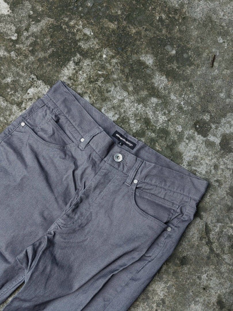 Semantic Design Gray Trouser Pants (Category: Jeans) located in Taguig. Submitted by xurocurations (Listing ID 1436128595, Image 2). Description: Size S on Tag 29W 10.5 Crotch 10 Thighs 6 Hem 40.5L.