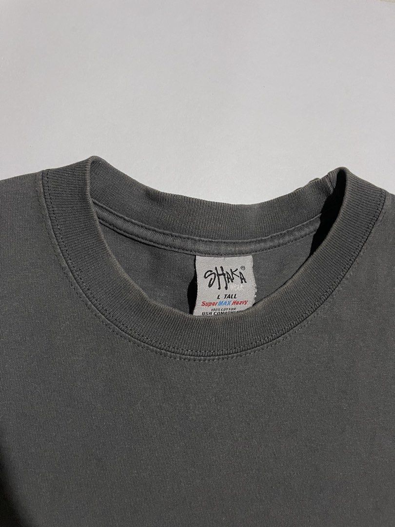 Shaka Wear “Ash Gray” Heavyweight Tee (Category: Tshirts & Polo Shirts ) located in Navotas City. Submitted by yodailyplug (Listing ID 1464075520, Image 2). Description: Width 20” Length 30” Sign of usage.