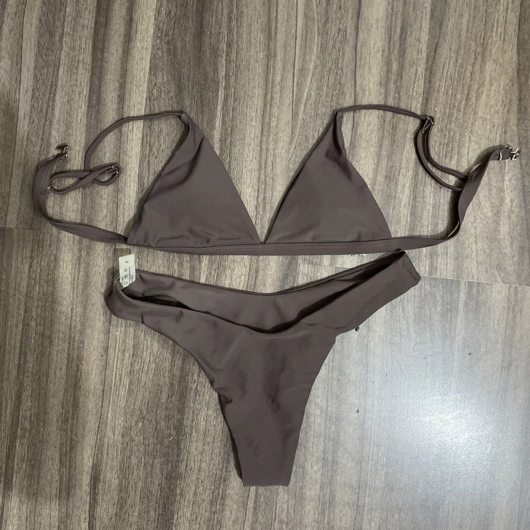 Shein Brown Triangle Bikini Set (Category: Bikinis & Swimsuits) located in Santa Rosa. Submitted by chickenjoint_222 (Listing ID 1463980113, Image 1). Description: -Used for fitting - Flattering cheeky cut bottoms - Silky smooth, comfortable fabric -Size Small.
