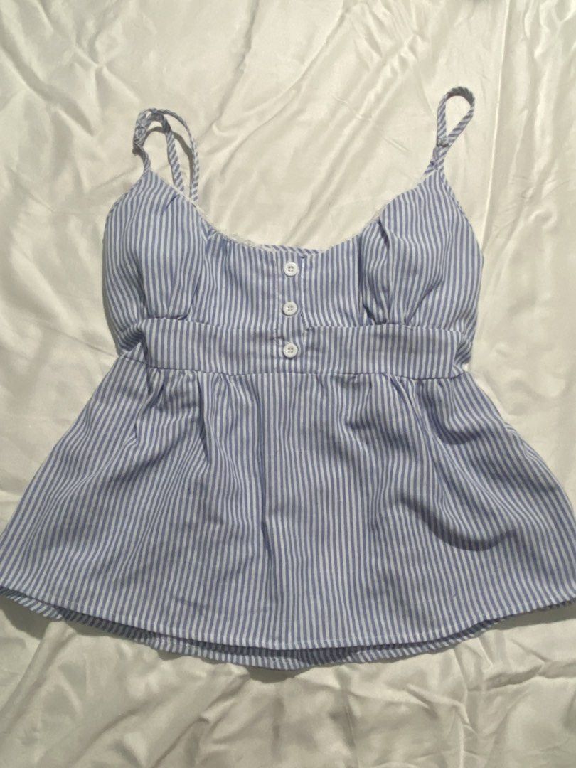 Shein Cami Top (Category: Sleeveless) located in Pasig City. Submitted by aeclosetco (Listing ID 1463989931, Image 1). Description: Location: Santolan Pasig City Mode of Payment - Gcash Notes: - Shipping fee is to be shouldered by the customer. Rules: - No Downpayment = No Reservation - Payment First - No COD - No cancellation once the order is confirmed - All Bogus/Joyjoy miner will be posted .