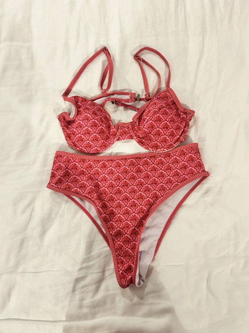 Shein Pink Bikini (Category: Bikinis & Swimsuits) located in Davao. Submitted by prelovedby_ynaaa (Listing ID 1464072093, Image 1). Description: Never been worn Size s but fits semi m Last price .