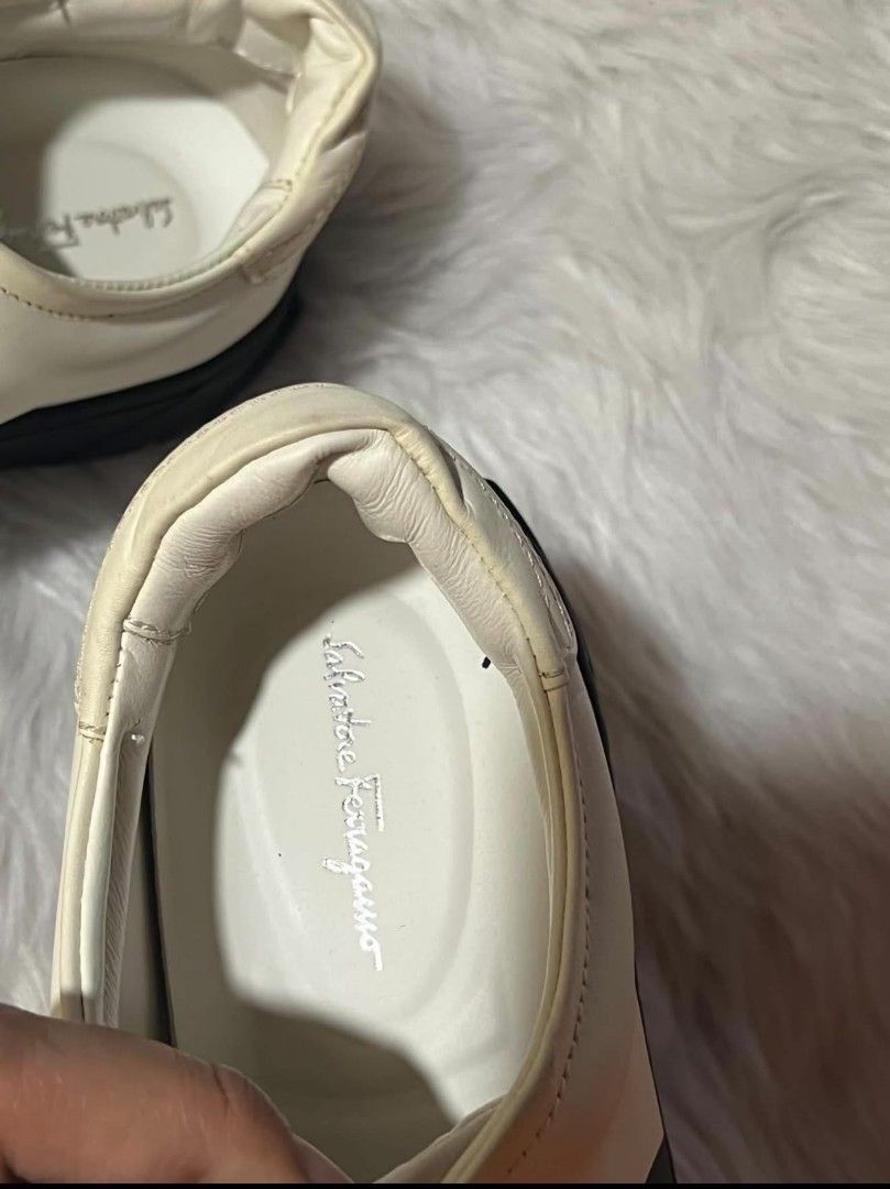 Shoes (Category: Everything Else Others) located in Marikina City. Submitted by caiteeekat (Listing ID 1464013593, Image 3). Description: Salvatore ferragamo Size 37 Seldom used 3700.