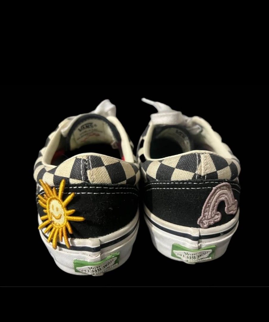 Shoes (Category: Everything Else Others) located in Marikina City. Submitted by caiteeekat (Listing ID 1464013913, Image 3). Description: .
