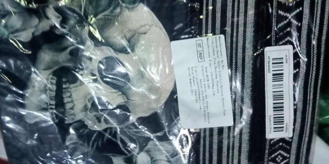 Shoulder bag (Category: Everything Else Others) located in Paranaque City. Submitted by dimaguilaa94969 (Listing ID 1464048179, Image 1). Description: pm if int.