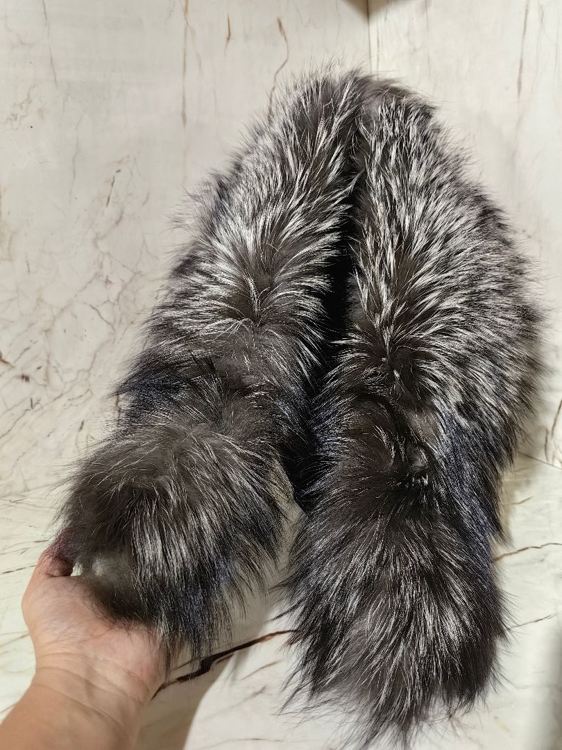 Silver Fox Fur Scarf (Category: Scarves) located in Tarlac. Submitted by jeremiah.curator.2026 (Listing ID 1464057615, Image 3). Description: -Beautiful silver fox fur scarf - Very soft and fluffy texture - Ideal for staying warm or as a chic fashion accessory - Features unique, natural coloring - Ready to find a new home.