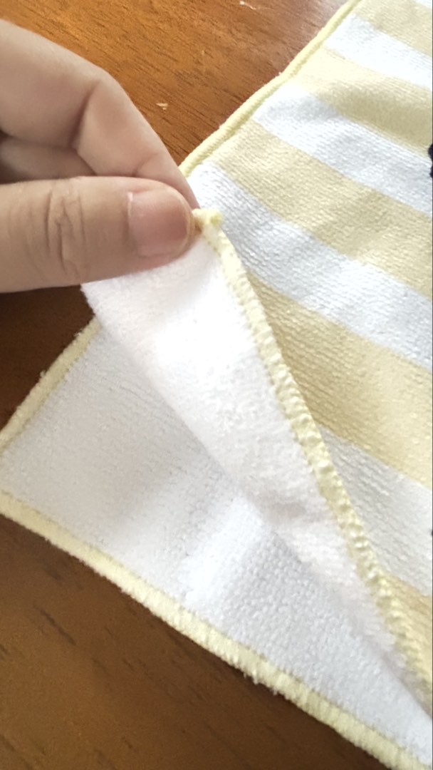 Snoopy long towel (Category: Bedding & Towels) located in Calamba. Submitted by cur8d (Listing ID 1464115876, Image 2). Description: .