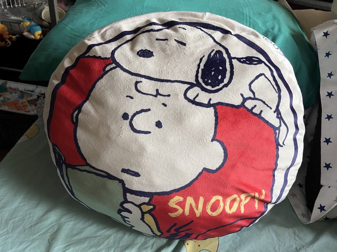 Snoopy travel pillow (Category: Plushies & Soft Toys) located in Paranaque City. Submitted by bonsaiart (Listing ID 1464136321, Image 1). Description: Brand new 850(fixed)+ sf Payment first policy (gcash/ paymaya) Shipping ONLY (J&t) NO TO COD NO TO MEETUP NO TO COP (LBC) No breaking of set or bundle.
