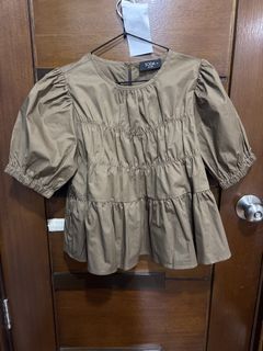 (Category: ) located in . Submitted by clothescarousel (Listing ID 1464097542, Image 1). Description: .