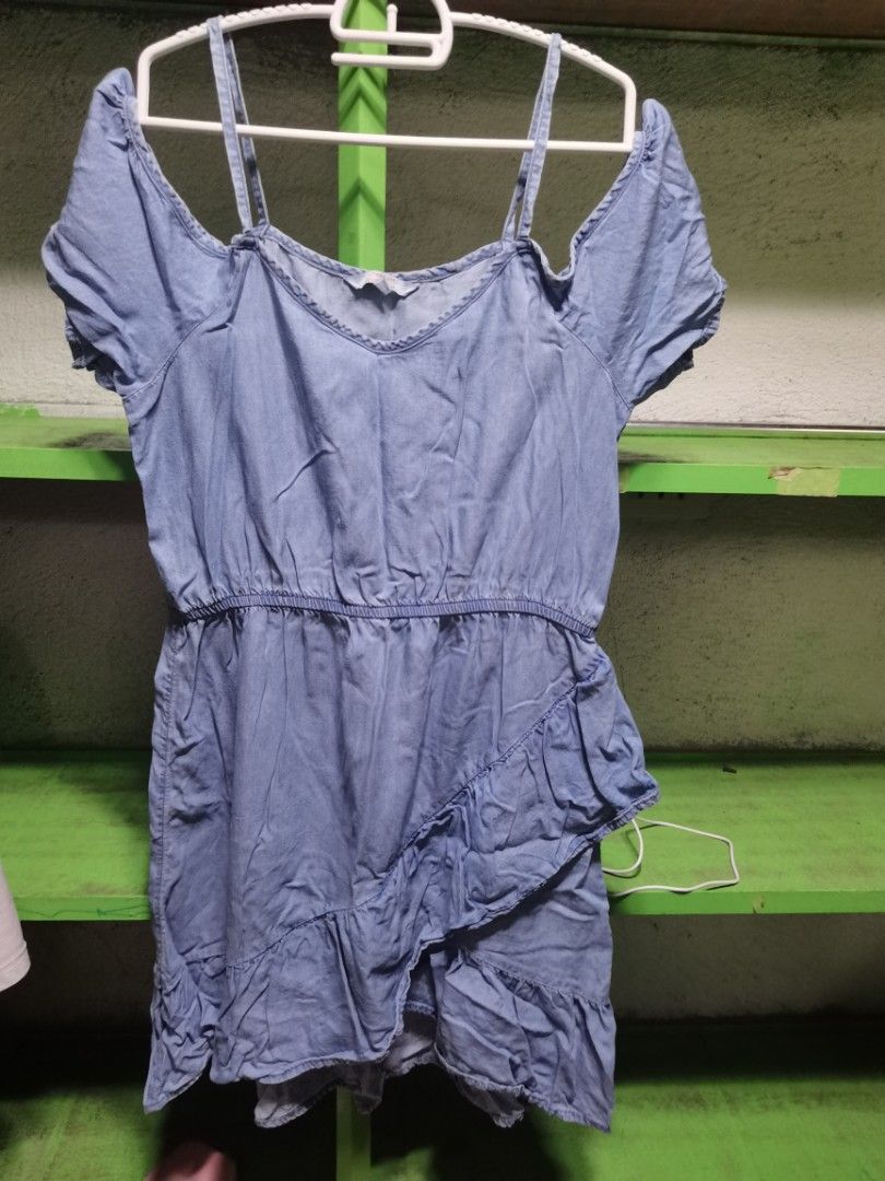 soft denim dress (Category: Dresses) located in Los Banos. Submitted by fiercedolphin_fd6d32 (Listing ID 1464028575, Image 1). Description: .