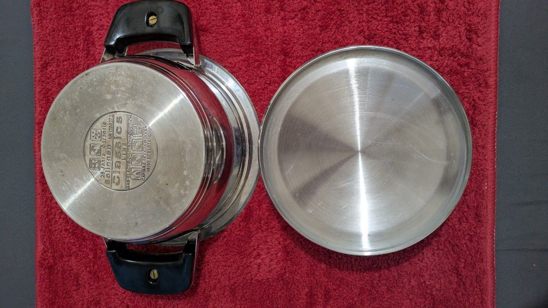 Solingen Casserole Pot (Category: Cookware & Accessories) located in Makati City. Submitted by thedeclutterproject2019 (Listing ID 1464126283, Image 2). Description: 3 inches Deep. 8.5 inches wide (mouth) 6.5 inches wide (bottom) Code: NR1700272 GAS-ELECTRIC-VITRO-INDUCTION 18/10 stainless steel.