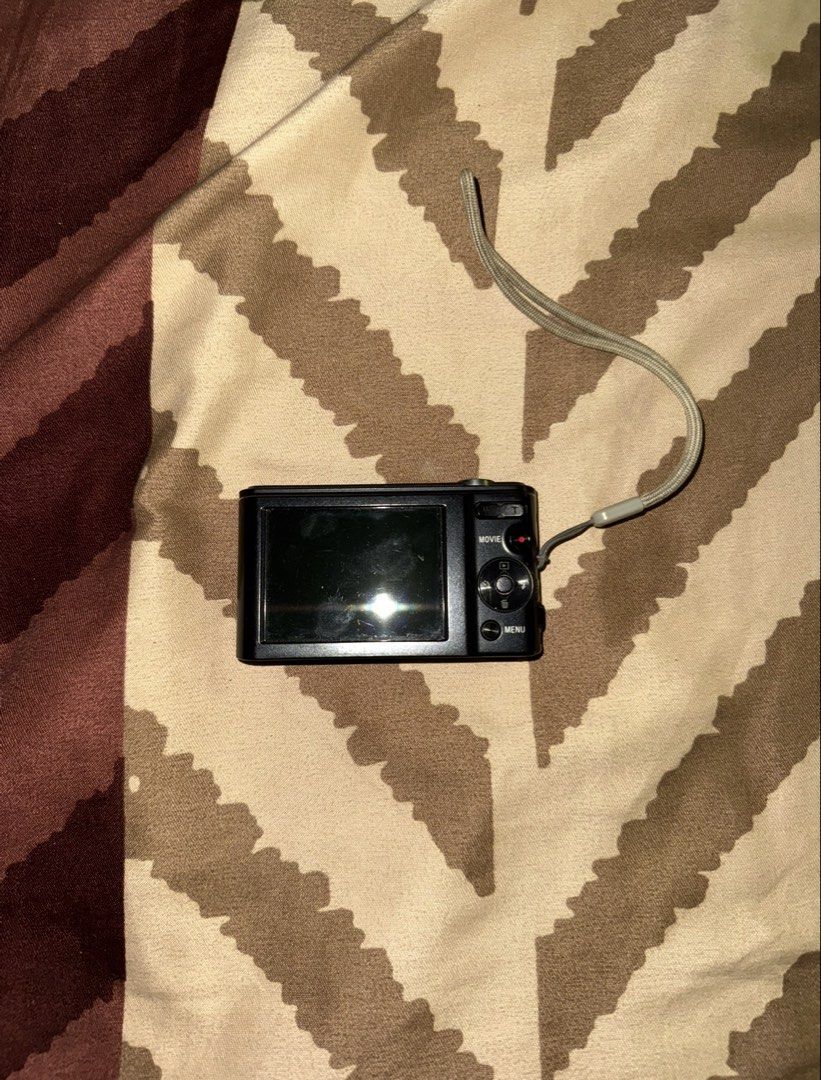 Sony Cyber-shot 5x Optical Zoom Digital Camera (Category: Cameras) located in Binan City. Submitted by lilyboogsh (Listing ID 1463967898, Image 2). Description: Sony Cyber-shot Digital Camera 📸 — ₱3,300 • 20.1 megapixels • 5x optical zoom • Compact & user-friendly design • Great for everyday photos & videos • Point & Shoot • Lightly used / good condition • Includes wrist strap + battery • ❌ No SD card • ❌ No charger 📍 Delivery: J&T or Lalamove 