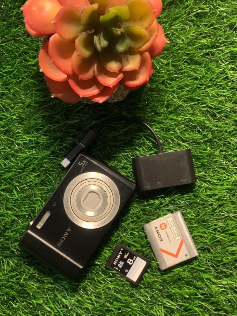 SONY DSC W800 BLACK (Category: Cameras) located in Manila. Submitted by marizgutib14169 (Listing ID 1463967796, Image 1). Description: SONY WSC 800 BLACK! INCLUSIONS: Sony original battery Sony original memory card 8gb Photo transfer usb type c Universal charger Wired charger Case for the camera.