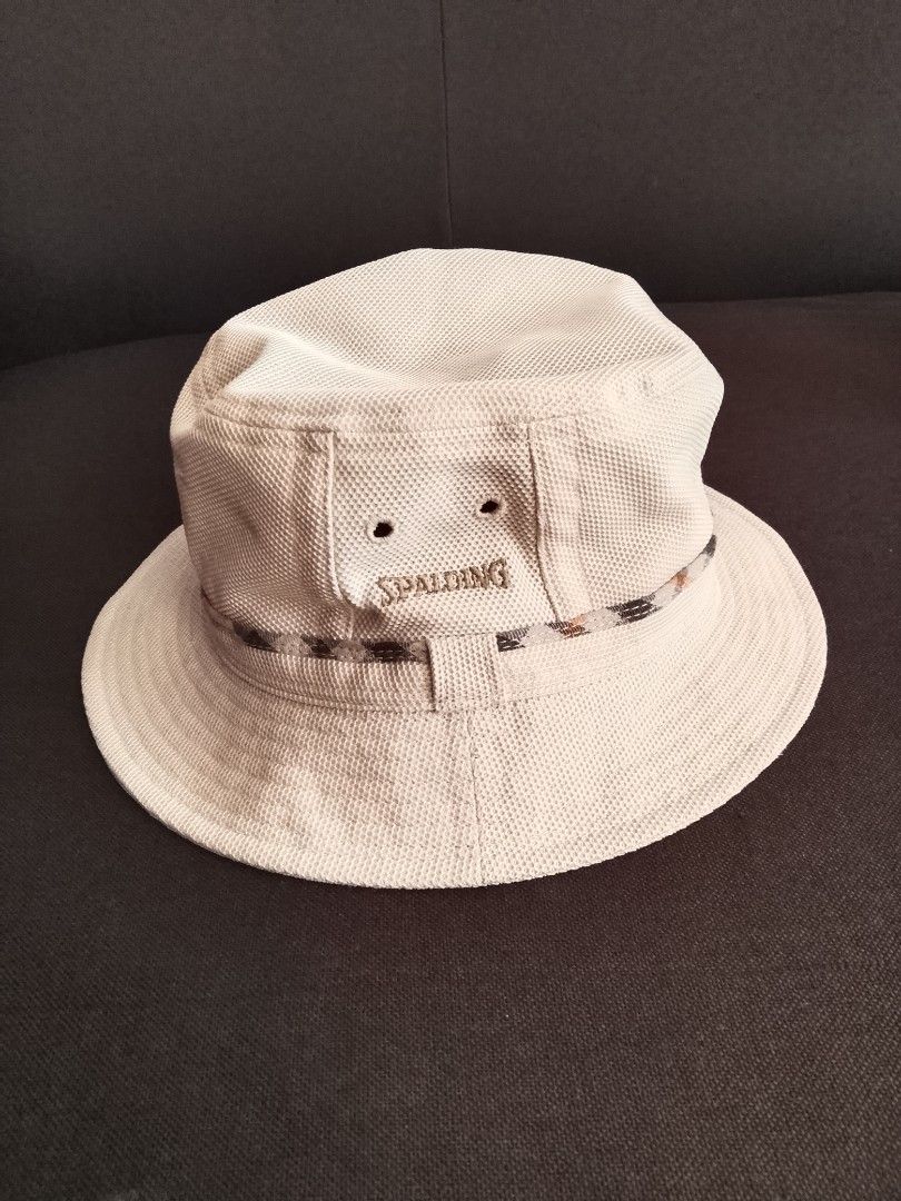 SPALDING •vintage bucket hat (Category: Caps & Hats) located in Batangas. Submitted by 68.thrifts (Listing ID 1463992398, Image 1). Description: -good condi -small to medium.