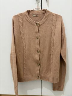 (Kategori: ) berada di . Dikirim oleh rosequartzz (ID iklan 1463975797, Gambar 1). Deskripsi: .
