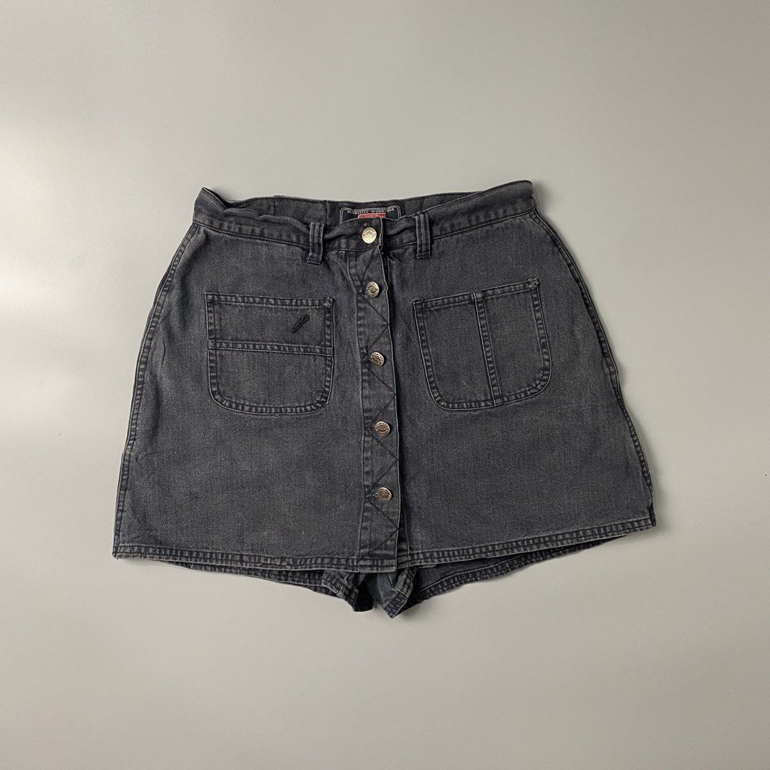 Squeeze Jeans 🌸 | Acid Wash Black Button-Front Denim Skort (Category: Shorts) located in Bulacan. Submitted by orc.ph (Listing ID 1464032275, Image 1). Description: Squeeze Jeans 🌸 | Acid Wash Black Button-Front Denim Skort Material Used: 100% Cotton - Washed Black - Casual -Mid-To-High Rise -Multi-Pocket Layer -Button-Front Closure -Hidden Zipper Closure ‎-Size: S ‎-Waistline: 30” ‎-Length: 16” ‎Pristine Condition. No Visible Flaws ‎ ISSUE: NO