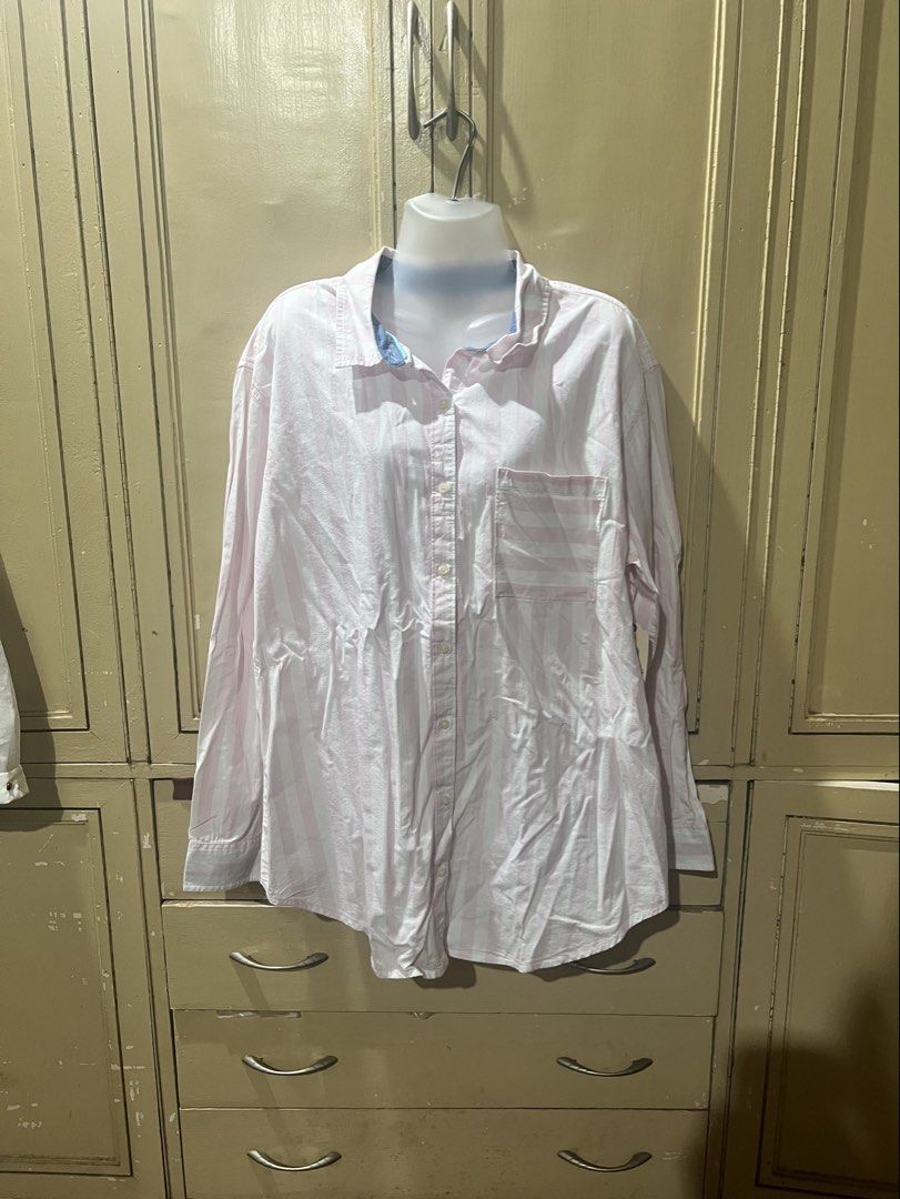 St. John’s Bay long sleeves (Category: Longsleeves) located in Paranaque City. Submitted by arianem031087 (Listing ID 1464054150, Image 1). Description: Size: xL.