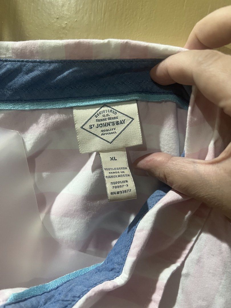 St. John’s Bay long sleeves (Category: Longsleeves) located in Paranaque City. Submitted by arianem031087 (Listing ID 1464054150, Image 2). Description: Size: xL.