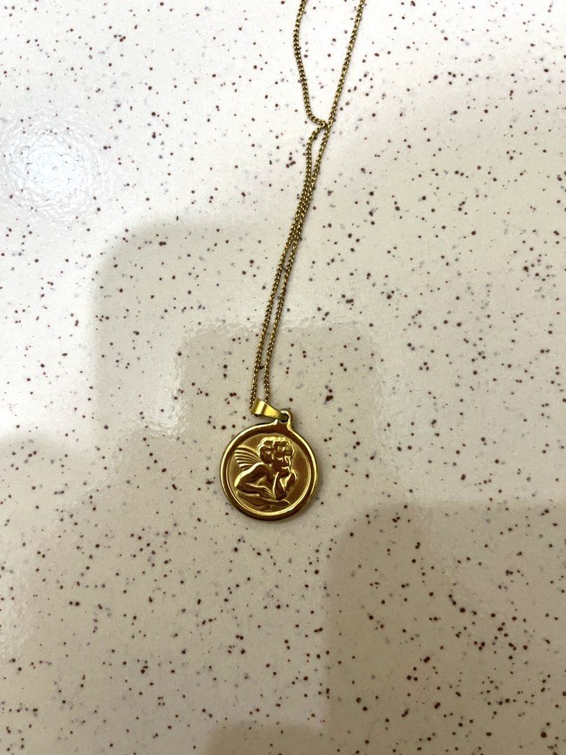 Stainless Medallion thinking angel necklace (Category: Necklaces) located in Rizal. Submitted by all_12 (Listing ID 1463987926, Image 2). Description: - 16 inches lace - Stainless steel non-fading - for everyday use not real gold -MOP: Gcash - Delivery via J&T.