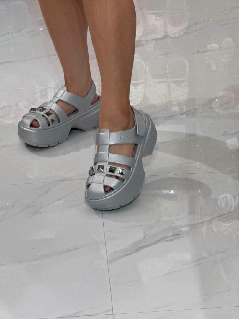 Stomp Fisherman in Silver (Category: Shoe inserts) located in Rizal. Submitted by hiraya16 (Listing ID 1464064034, Image 2). Description: W8 and W9 Available Onhand ready to ship DM ✉️ J&T - Lalamove - LBC.