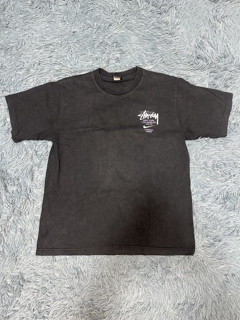 Stussy x Nike (Category: Tshirts & Polo Shirts ) located in Manila. Submitted by ceeventures (Listing ID 1464007036, Image 1). Description: Stussy x Nike Dimes: 21.5x27 Color rate: 9.5/10 Issue: No issue Price: 400 + SF.
