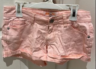 (Category: ) located in . Submitted by marykaboutique (Listing ID 1464008716, Image 1). Description: .