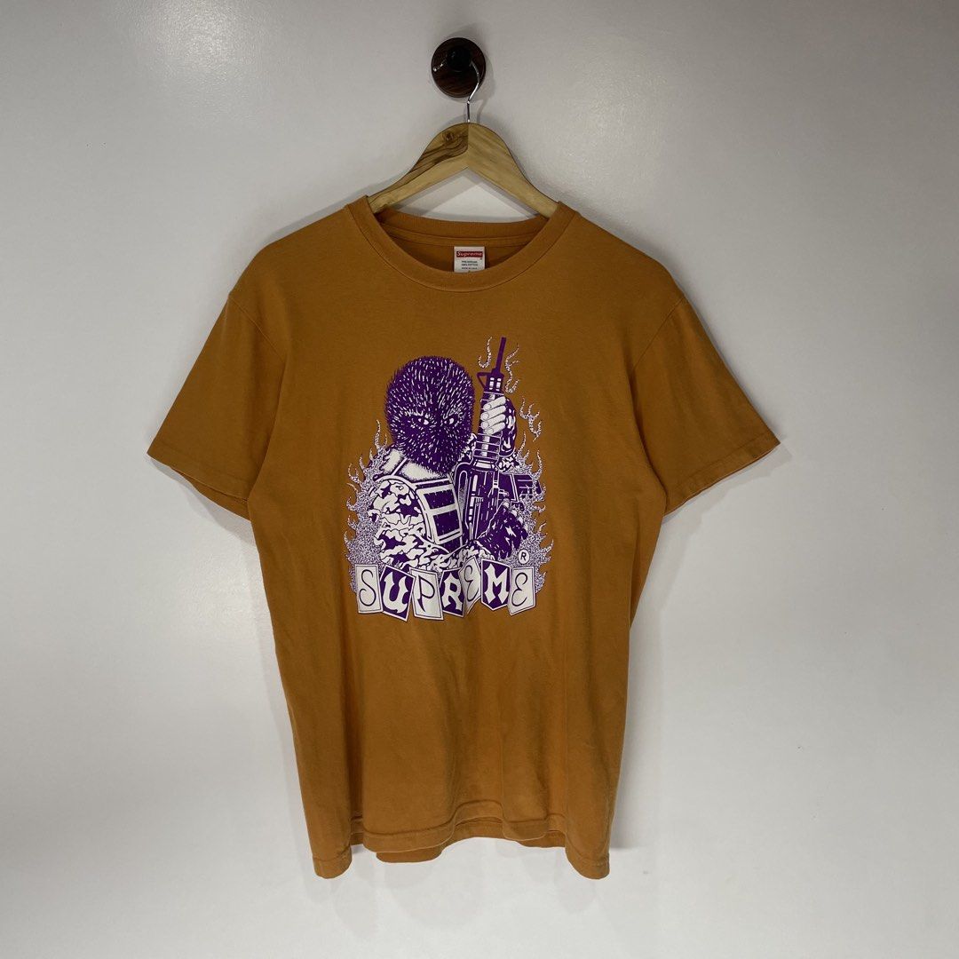 Supreme Authentic (Category: Formal Shirts) located in Cavite. Submitted by ferrerapparel. (Listing ID 1464108846, Image 3). Description: Excellent condition Color rate:9.5/10 Authenticity guaranteed M-L.