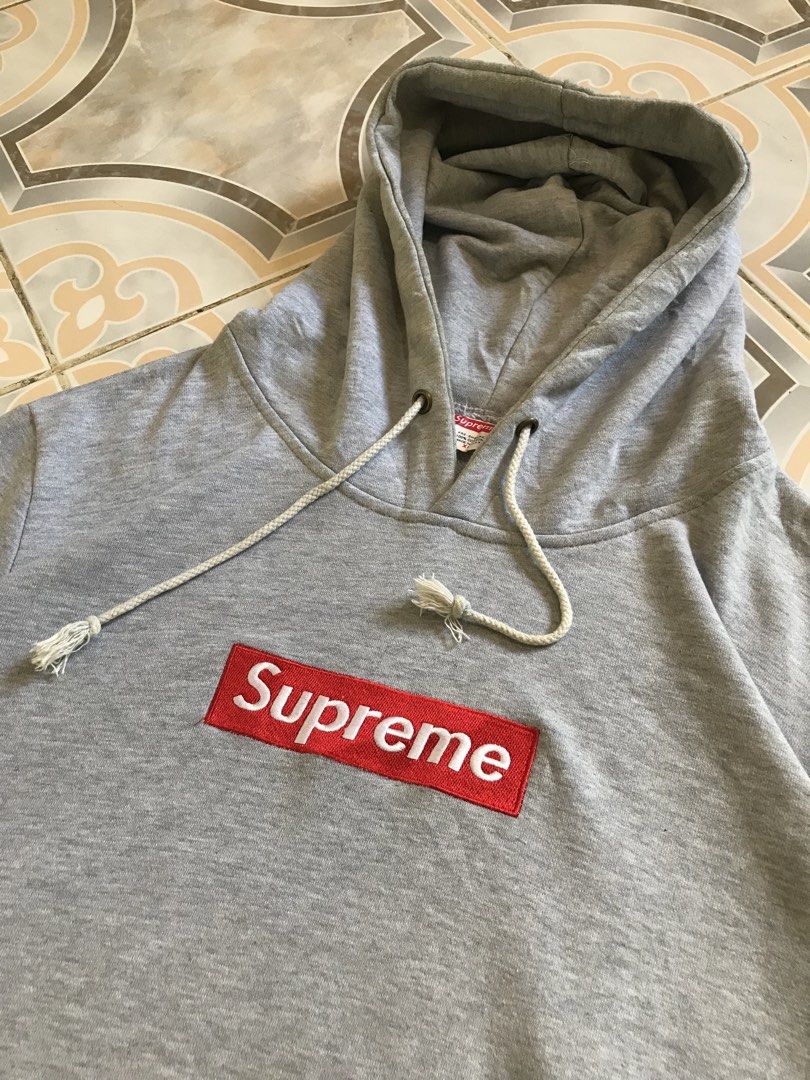 Supreme Box Logo Hoodie Grey (Category: Hoodies) located in Manila. Submitted by buds.thrift (Listing ID 1463953607, Image 2). Description: Supreme Box Logo Hoodie Dimes:22x27 Cr:9.5/10 Good Condition! Dm For Details!🔥.