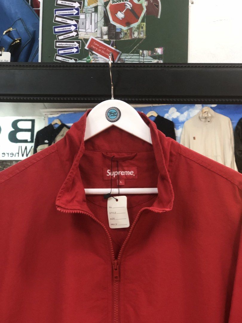 Supreme Corner Arch Half Zip Pullover Red (Category: Coats, Jackets and Outerwear) located in Baguio. Submitted by bilikabow (Listing ID 1463943885, Image 2). Description: In Great Condition 24x27 4200.
