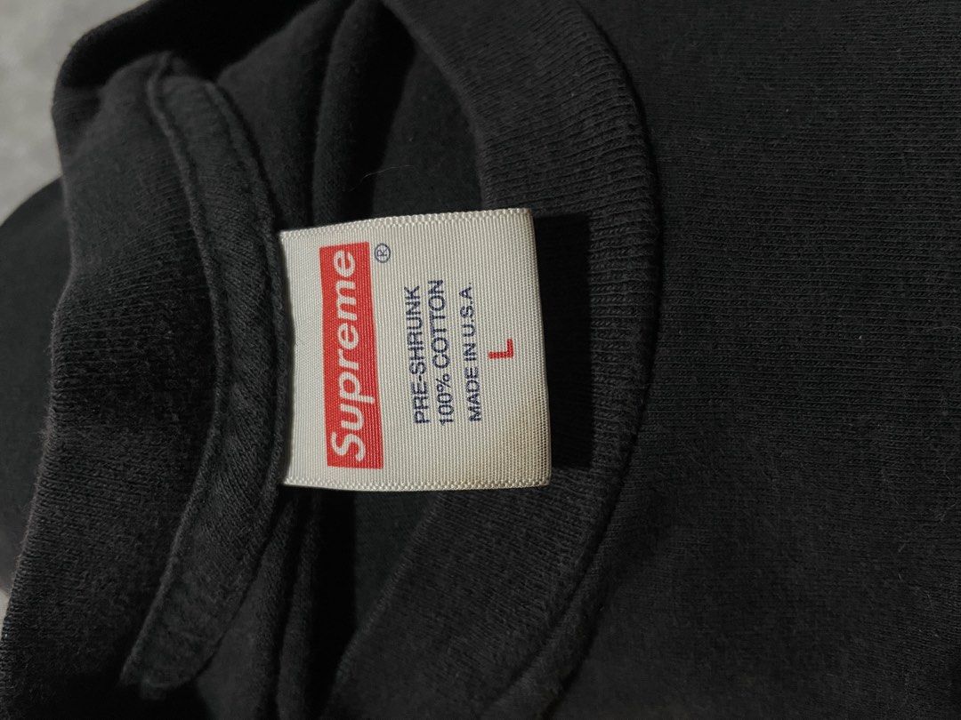 SUPREME (legit) (Category: Tshirts & Polo Shirts ) located in Baguio. Submitted by joeycalahan (Listing ID 1464095639, Image 3). Description: Supreme dhiver 22x28 L .
