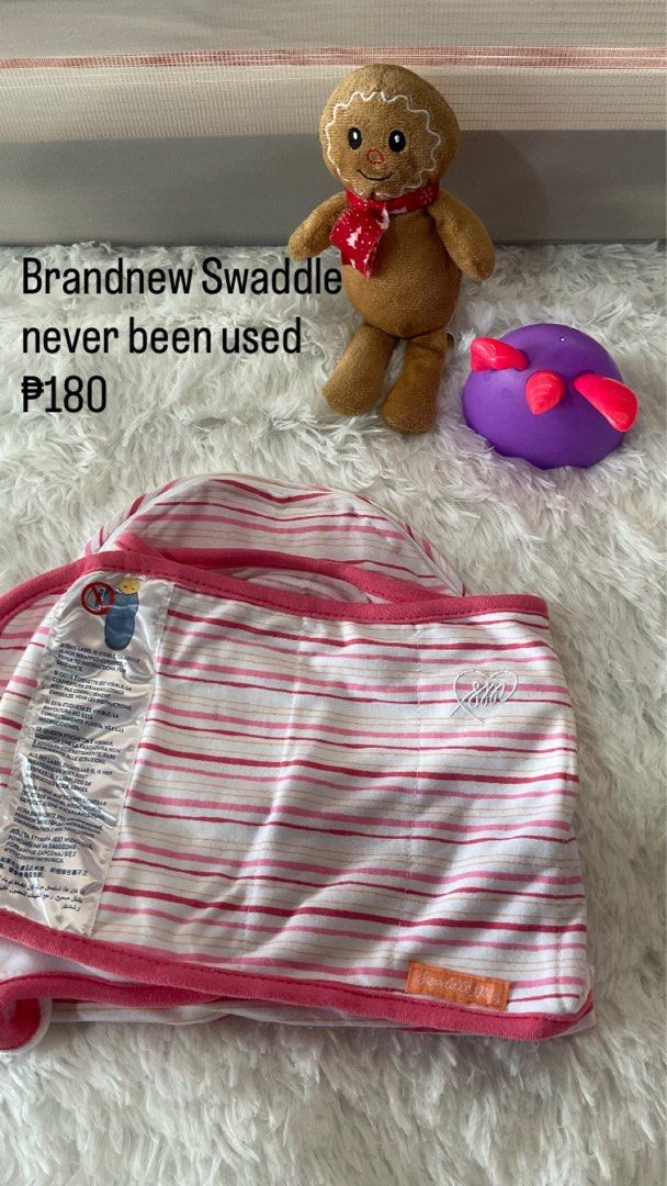 SwaddleMe Pod Newborn Swaddle (Category: Babies & Kids Fashion) located in Cainta. Submitted by linelle. (Listing ID 1463958035, Image 3). Description: See the picture for the price - SwaddleMe Pod for newborns - Fits babies 2.3-5.9 kg - 1 pack included - Keeps baby snug and secure - Easy zipper closure for convenience - Adorable elephant print .