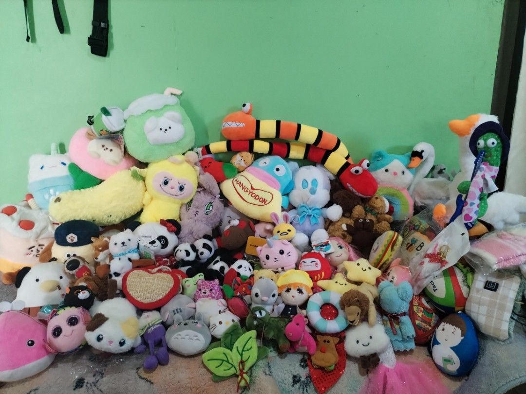 Take all 100pcs Assorted Plush Toys - Cute Stuffed Animals & Characters (Category: Plushies & Soft Toys) located in La Trinidad. Submitted by malditas (Listing ID 1464133345, Image 1). Description: - Assorted plush toys: pandas, dogs, cats, and cartoon characters. - Available in small and medium sizes. - Ideal for collectors or as gifts. - Bundle deals offered for multiple purchases. - Don't miss out on these adorable companions! From HT box BUY 