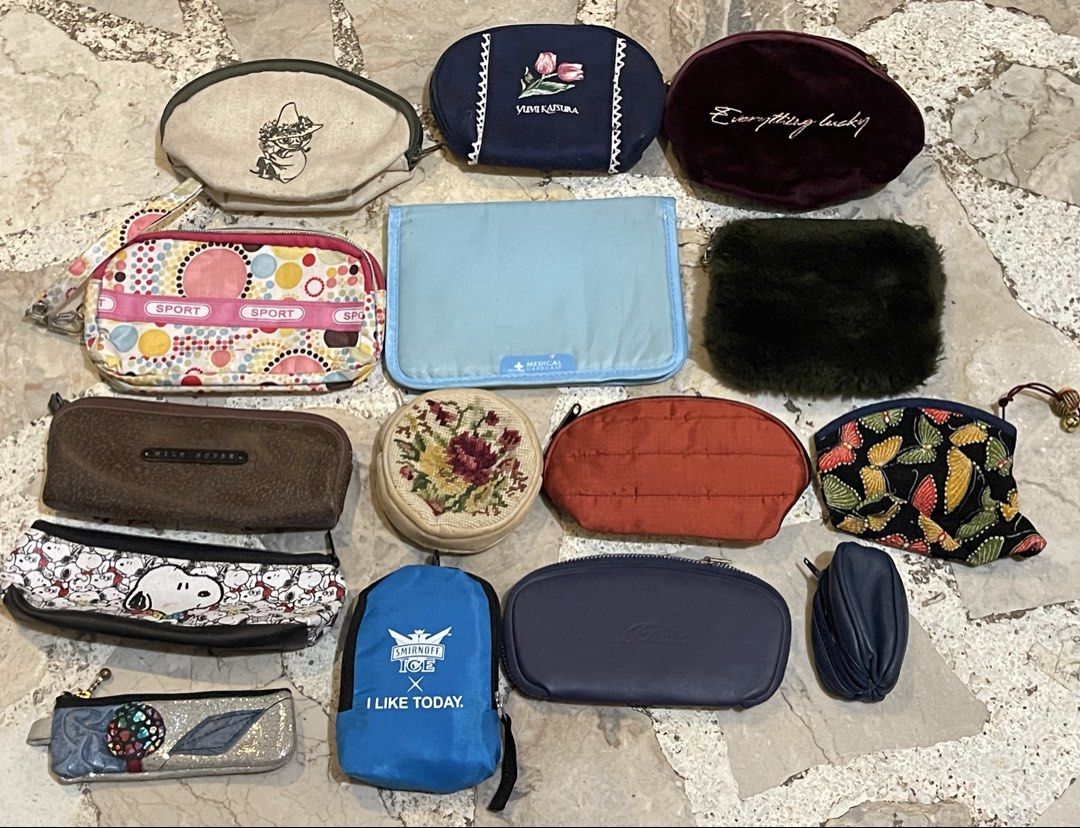take all asstd pouch (Category: Purses & Pouches) located in San Fernando. Submitted by japansurpluselyu (Listing ID 1464068358, Image 1). Description: .