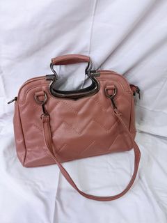 (Kategori: ) berada di . Dikirim oleh vasthi (ID iklan 1464073665, Gambar 1). Deskripsi: .