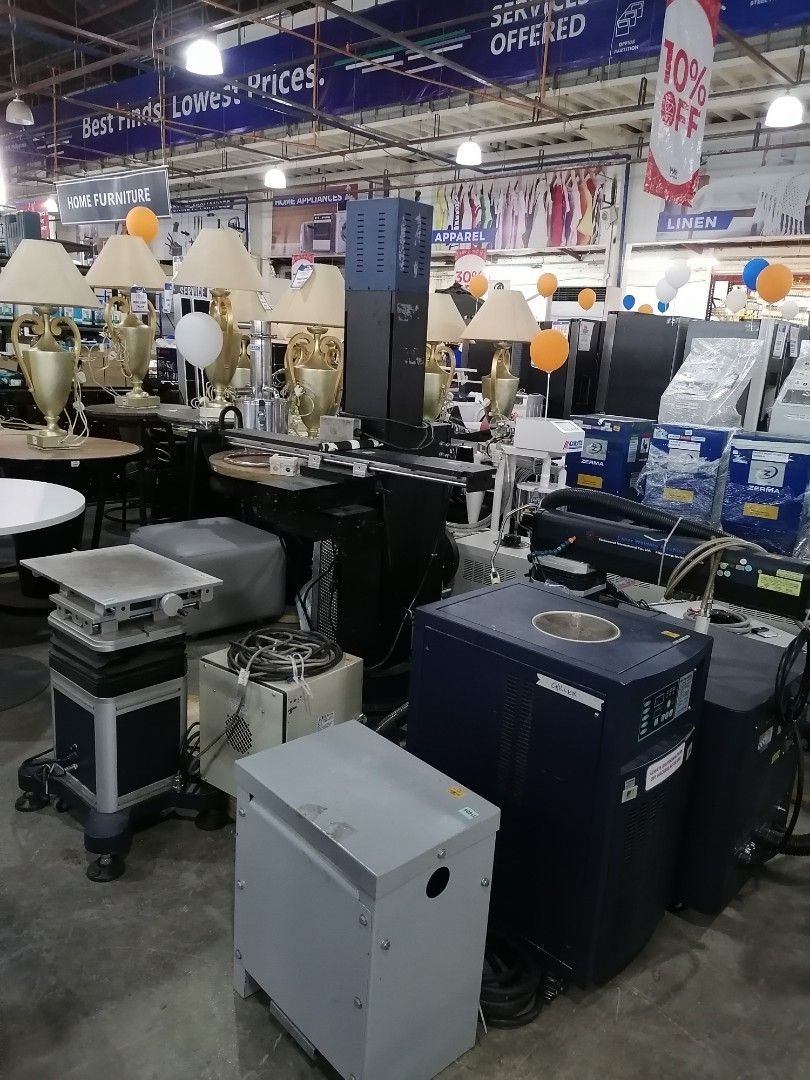 Techno-Laser Machine with Chiller and Table (Category: Industrial Equipment) located in Muntinlupa City. Submitted by fast_bryantorrentefernand (Listing ID 1463986191, Image 1). Description: - Techno-Laser Machine - Includes Chiller Unit - Adjustable Table - Color: Dark Blue and Grey - Note: Some scuff marks on table surface - Power Cables Included - Ideal for Industrial Applications - Sold as a Set.